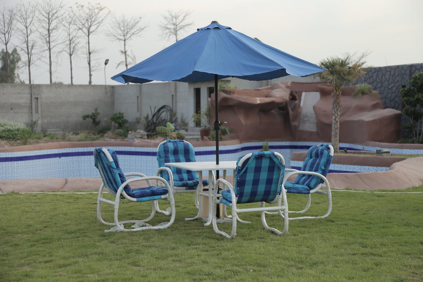 Island Pool